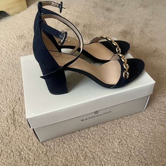 Bandolino dark navy blue block heel ankle strap sandal-gold accents NIB-sz 7.5M - Picture 4 of 6
